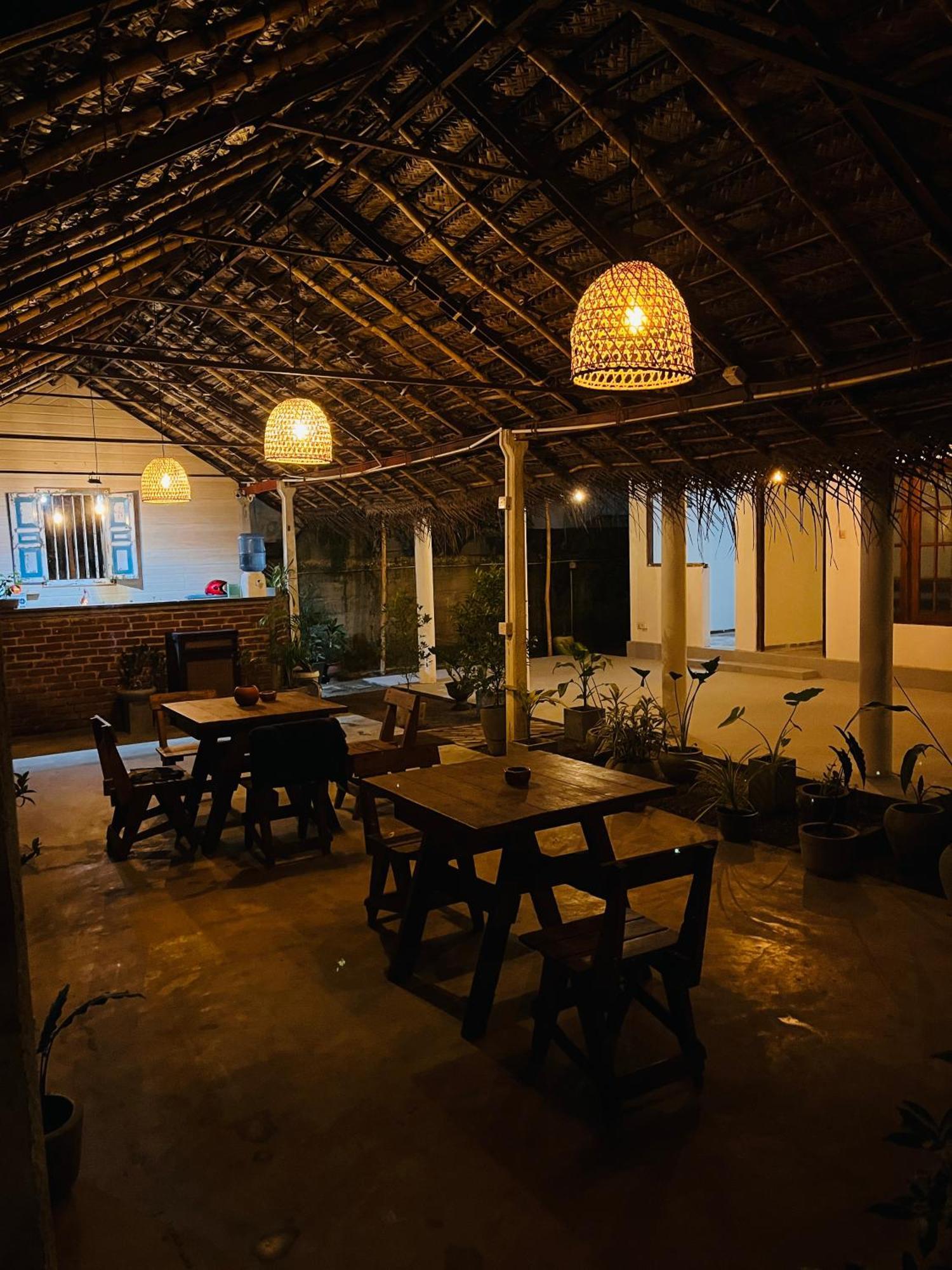Avalon Apartment Weligama Bagian luar foto
