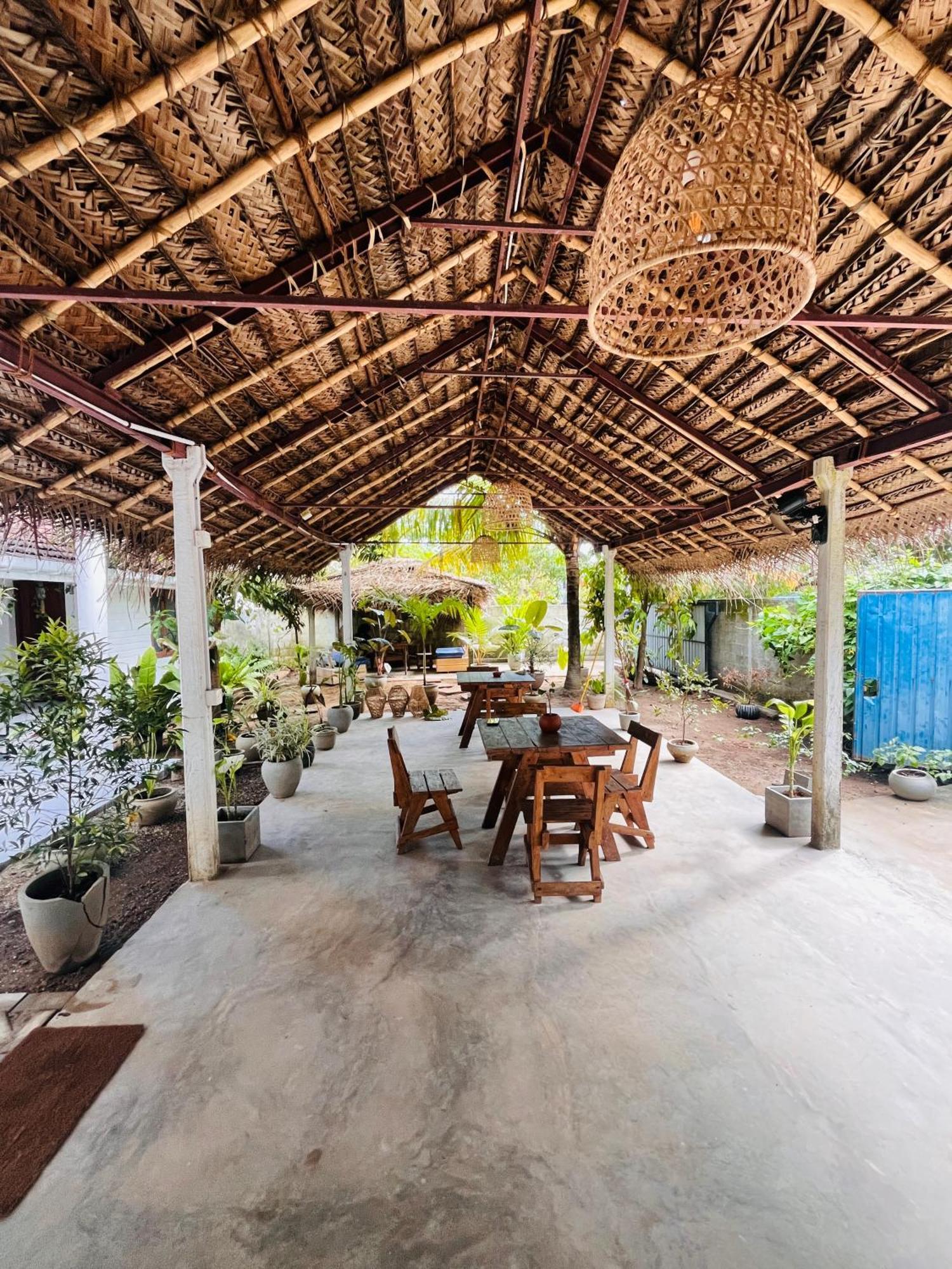 Avalon Apartment Weligama Bagian luar foto