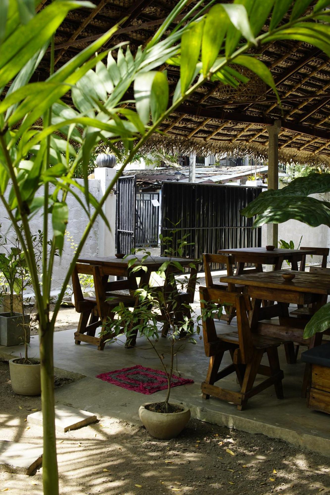 Avalon Apartment Weligama Bagian luar foto