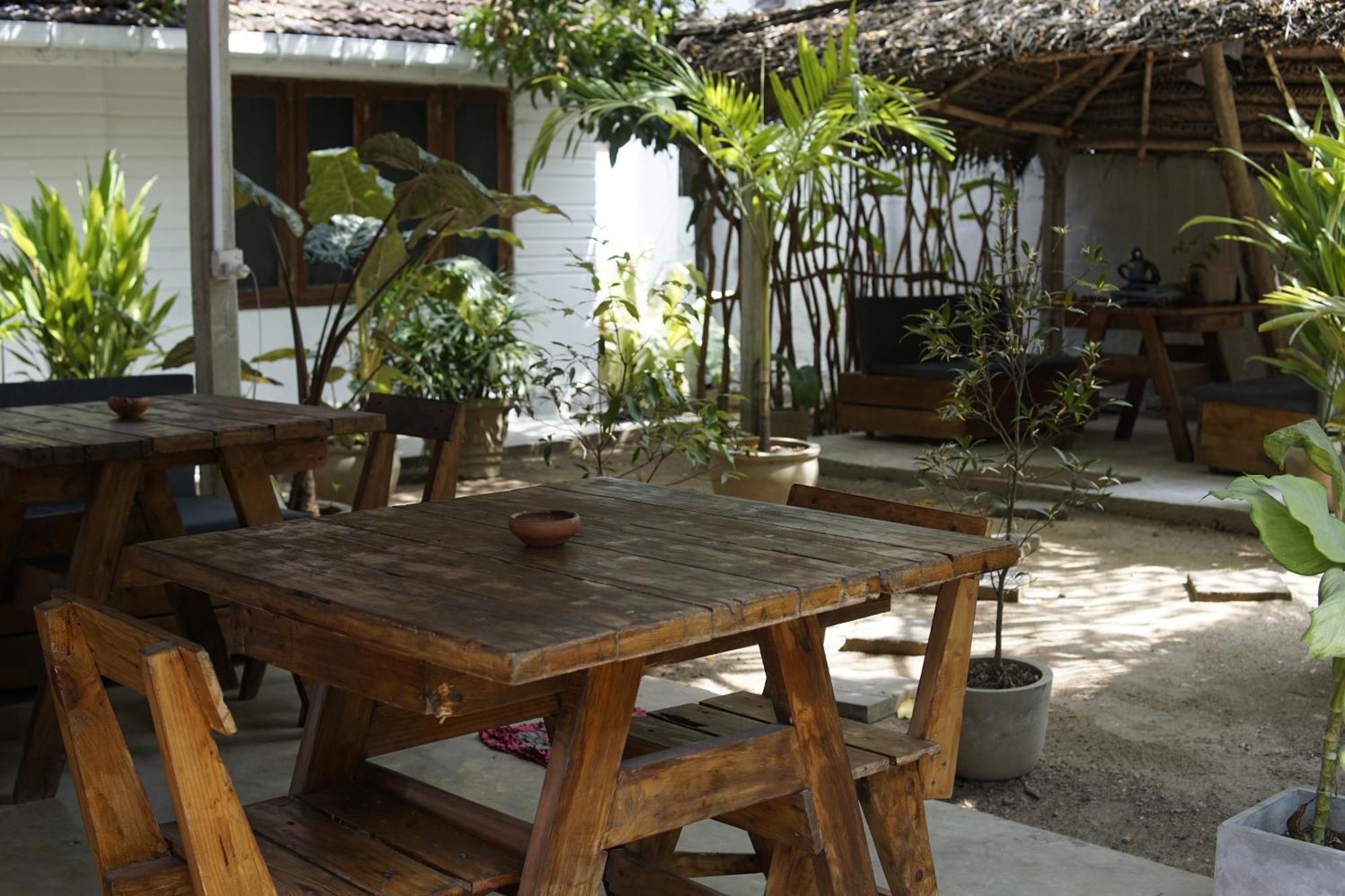 Avalon Apartment Weligama Bagian luar foto